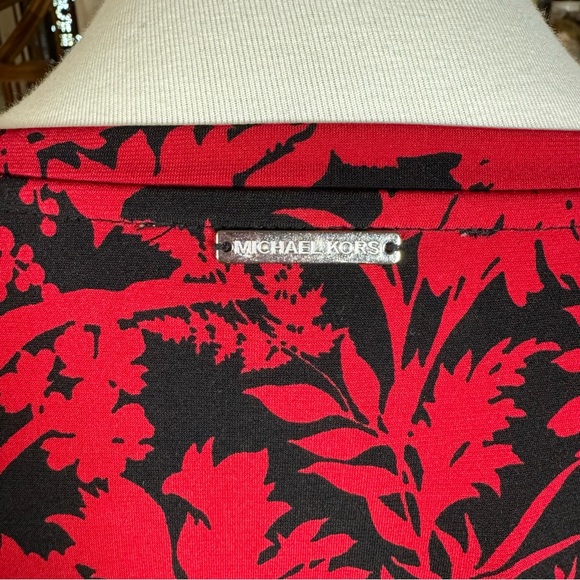 Michael Kors Women's Red And Black Floral Raspberry Tunic Top XL - Picture 4 of 11